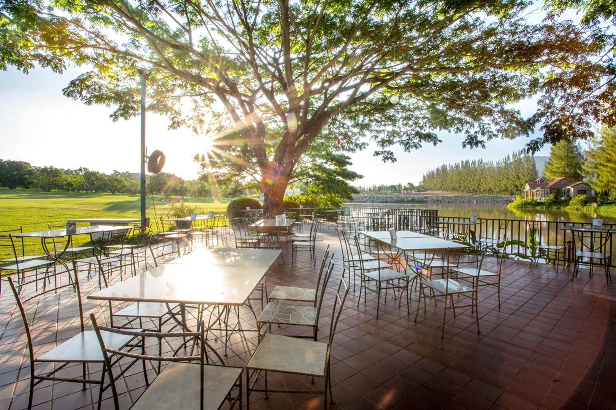 Chateau De Khaoyai Hotel & Resort Pak Chong Dış mekan fotoğraf