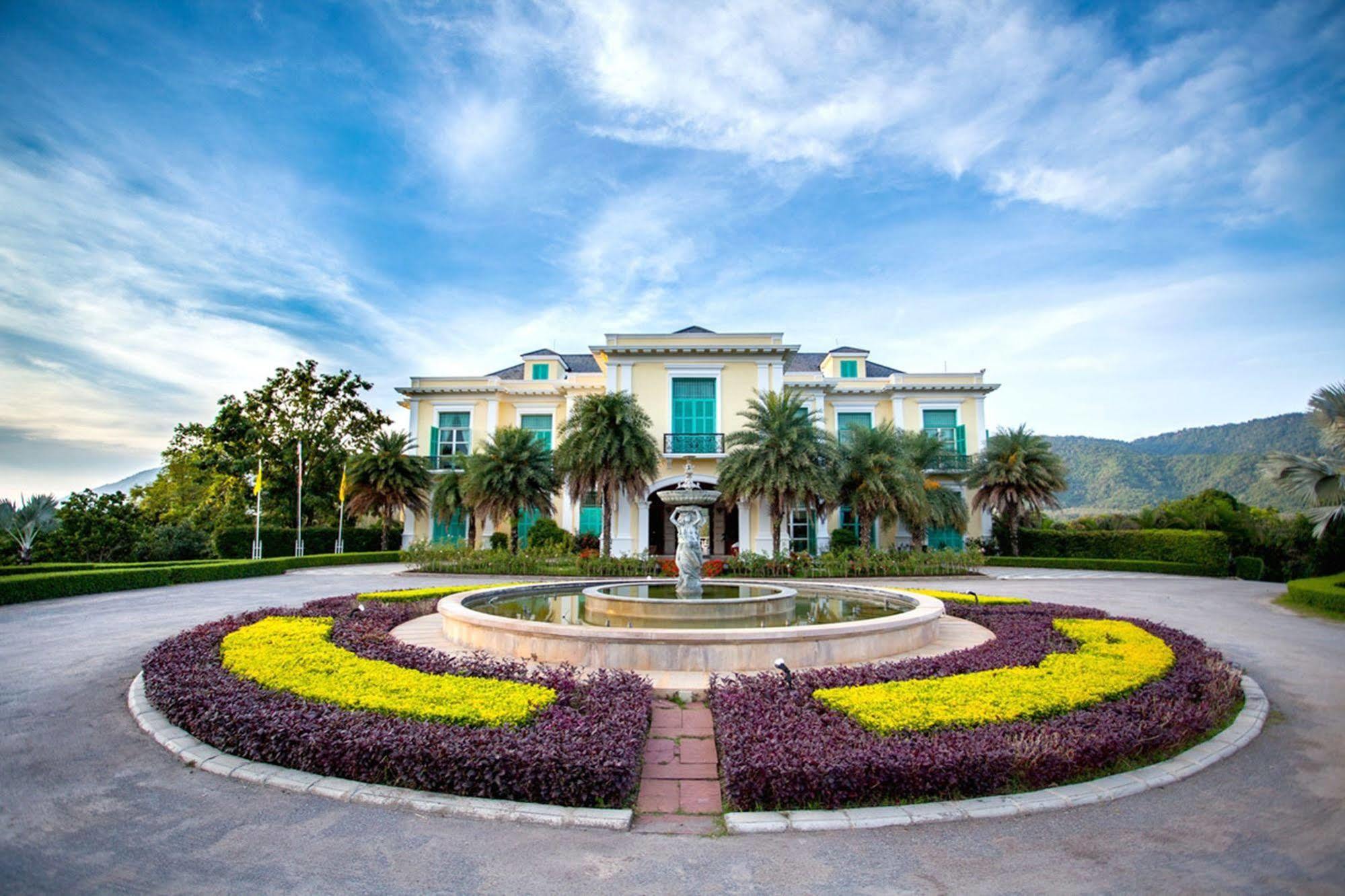 Chateau De Khaoyai Hotel & Resort Pak Chong Dış mekan fotoğraf