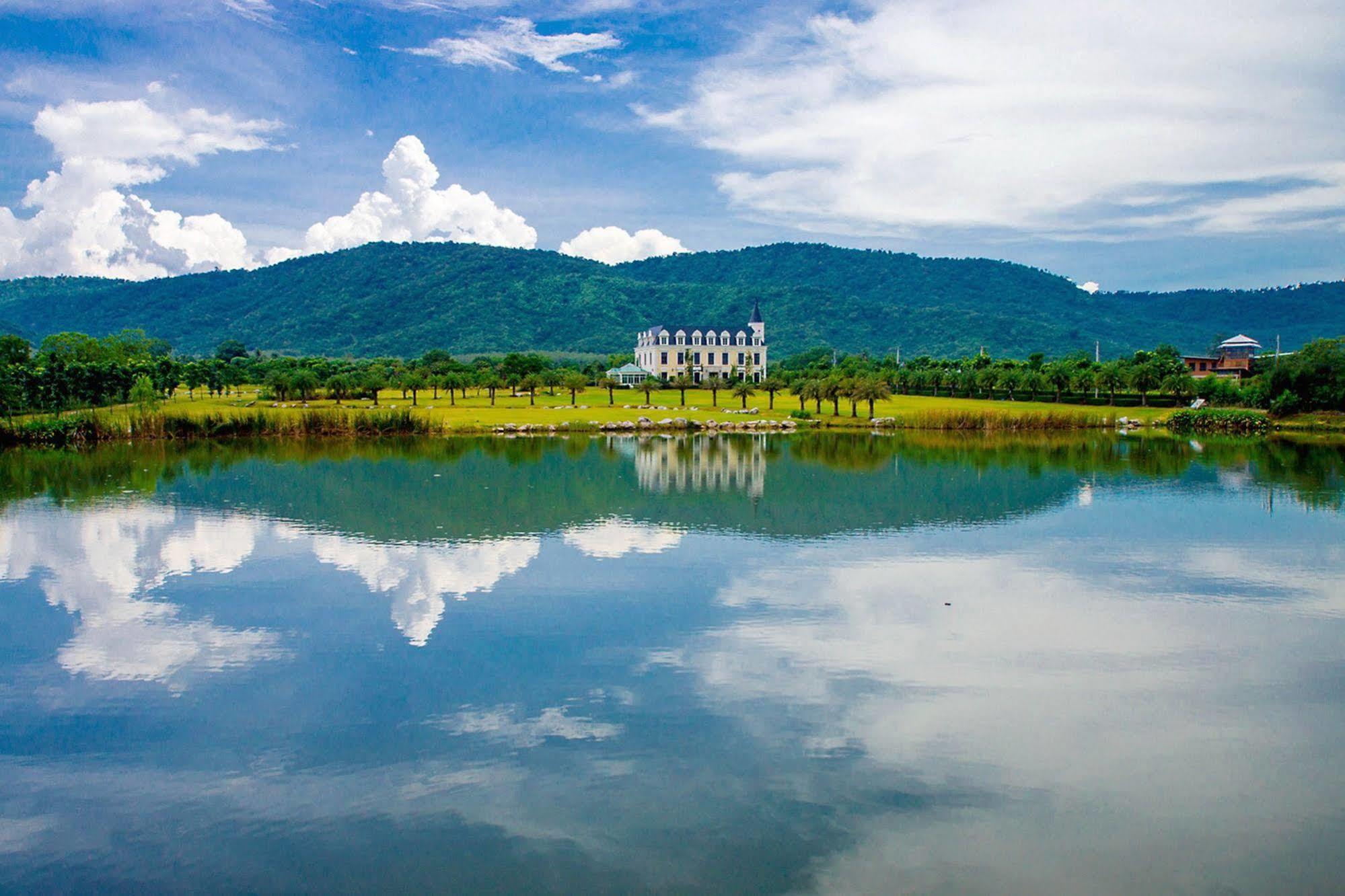Chateau De Khaoyai Hotel & Resort Pak Chong Dış mekan fotoğraf